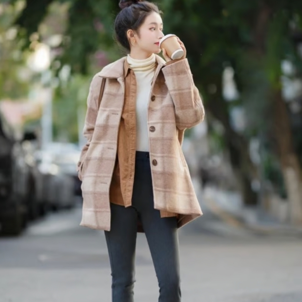 Uniqlo Brushed Wool Blend Plaid Jacket Cozy Chic Fall Layering